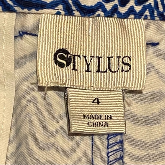 Stylus Wavy Stripe Blue White Print Shorts Women's 4 - Picture 2 of 7